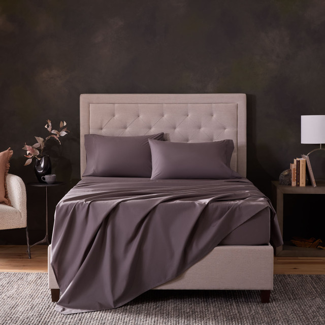 Full shot of Classic Cotton Sheet Set in Charcoal On Eastman Platform Bed