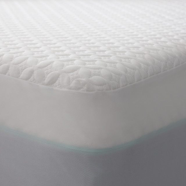 Five Sided™ + HyperChill™ Mattress Protector